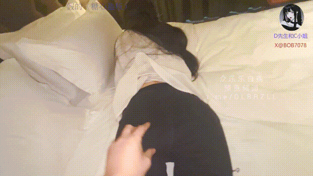 推特極品情侶『D先生和C小姐(91VCR)』《陰謀》老婆作爲上市公司部門主管 牛仔褲撕開一個洞 直接被客戶強暴 698.3MB 预览图 4