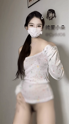 推特嫩妹大学生 纯欲(纯爱)小朵 2月VIP裸舞福利 反差抖音风【38V】【966M】 预览图 1