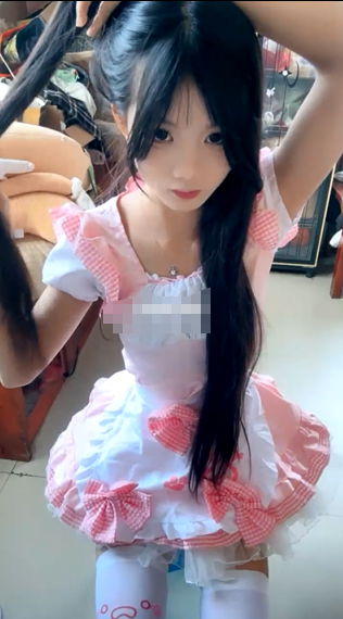 农村07小美女，回老家线上约炮，【水嫩宝宝】，甜妹儿一个，奶子小了点，颜值高嘴巴甜，酒店开房被狂草！-福利岛