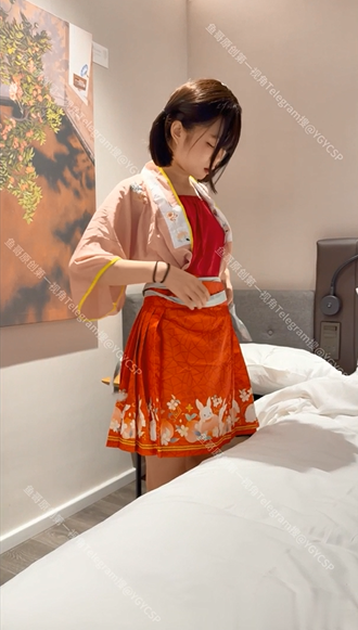 主攻嫩妹约炮大神【鱼哥】侄女新系列特别版最新，侄女古风完美露脸，足交口嗨无套-福利岛