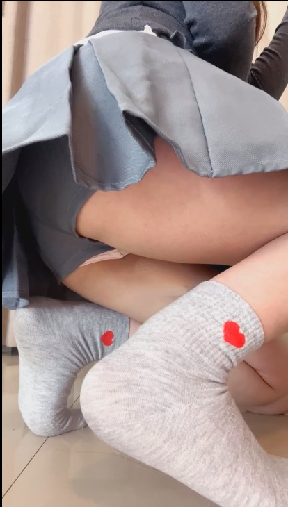 玩物直播兔牙s-251202 高强度全程粗口【1V】【300MB百度云】 预览图 3