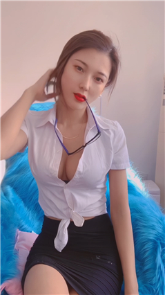 快手经典主播 李娜 私播内衣会议室骚舞、露奶露B福利诱惑【55V】【1.2G】 预览图 12