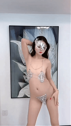 推特极品模特【Lucky girs】抖音风裸舞 自慰啪啪 超美秀翻了【147V】【697M】 预览图 20