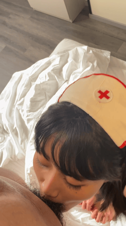 北京石景山北方工業大學大二美女，她又來了，又是30分鍾未流出的巨作，護士套裝來襲【4V_1.49G】