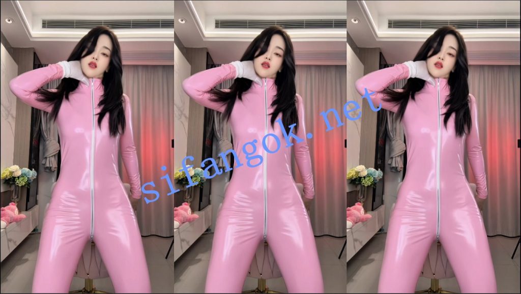 【快手】百变小丸子 皮革女王范，顶胯漏内漏毛【7V】【866M】 预览图 4