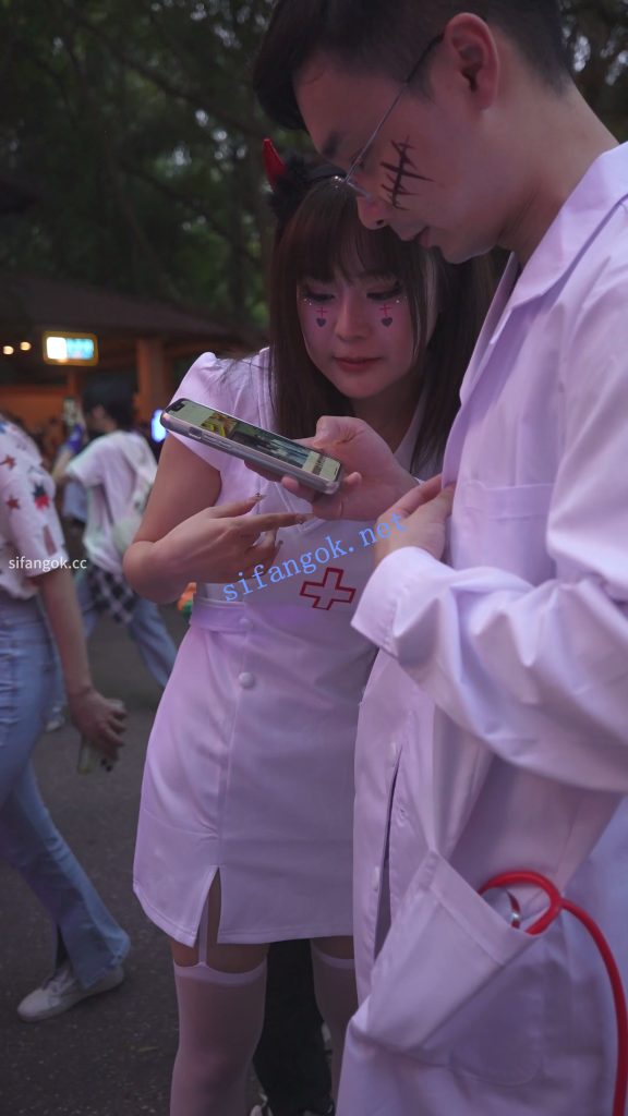 (BC-AA-656)护士服吊带白丝美女..趁乱开闪CD..白内正面露黑色【1V】【472M】 预览图 2