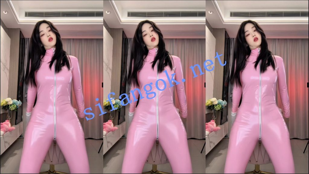 【快手】百变小丸子 皮革女王范，顶胯漏内漏毛【7V】【866M】 预览图 10