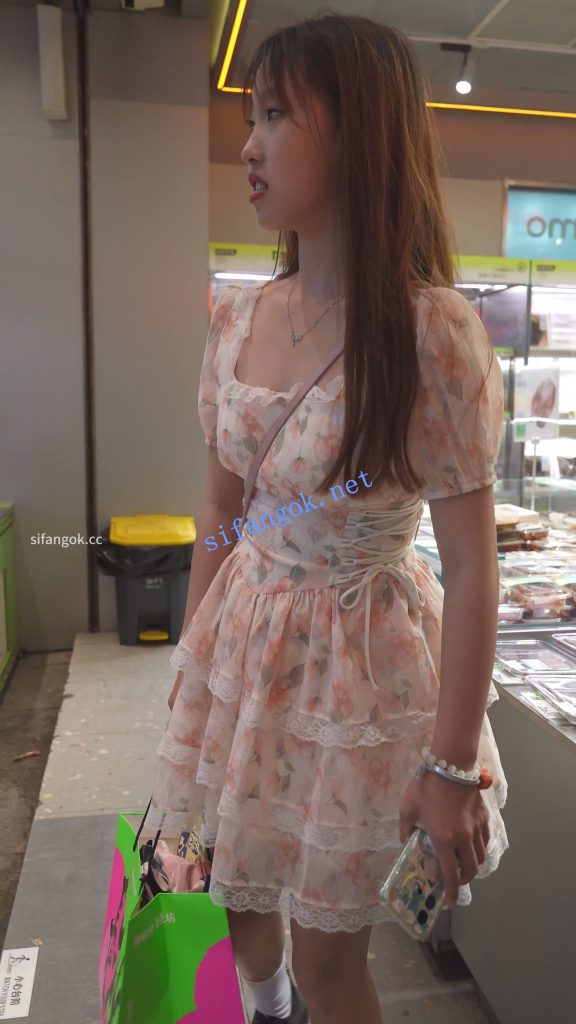 (BC-AA-655)宽松花裙小姐姐逛超市..微透窄内夹出13缝前后CD【1V】【774M】 预览图 2