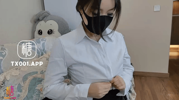 糖心網黃女神【蘇美奈】OL銷售的濕潤嫩穴 496.5MB 预览图 2