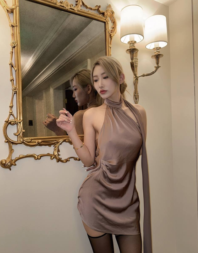 三青叶子御用 一勺青黛（沈青黛） 大尺度写真视图 【139P13V450M】 预览图 3