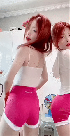 快手127W粉双胞胎欣彤欣慧 瑜伽裤骚B顶顶福利舞 撅臀内裤诱【17V】【709M】 预览图 17