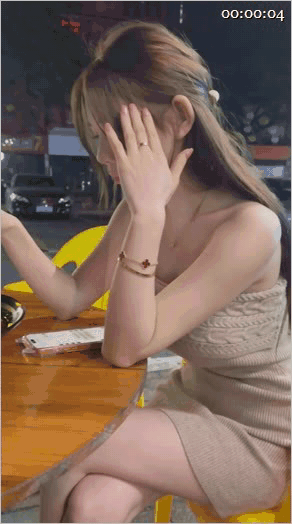 【2月最新】電報某付費頻道移澳泡良大神「世紀金槍」最新拿下極品高顔值極品身材天菜，美乳翹臀（5V） 133.1MB 预览图 1