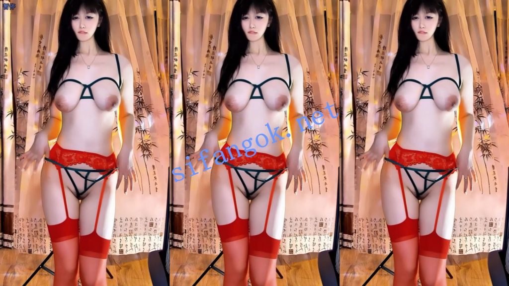 【网易CC】伊伊呀呀，大G吊钟奶 全裸骚舞定制【1V】【337M】 预览图 4