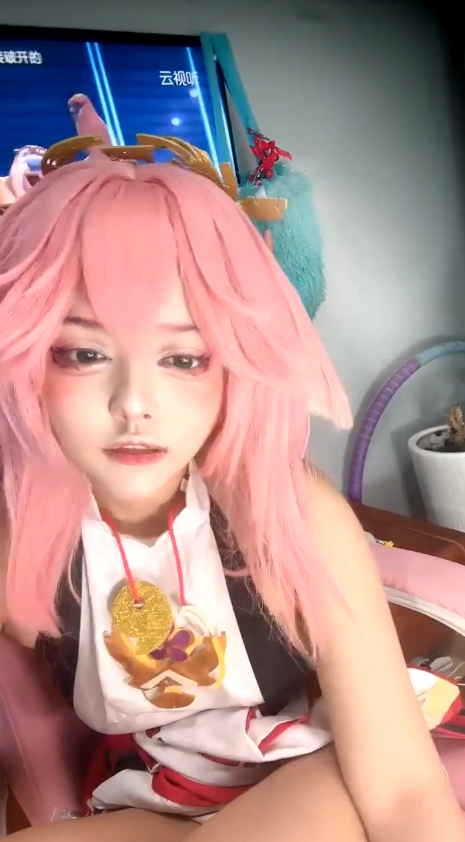 【温卿】二次元coser 再次cos八重神子 预览图 1