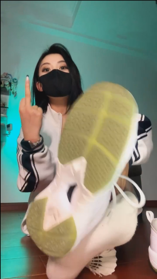 玩物直播御清s-251204 红绿灯超短时间早泄场【1V】【310MB百度云】 预览图 4