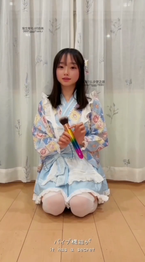 日本福利姬みこ 和服 【1V 401MB】-福利岛