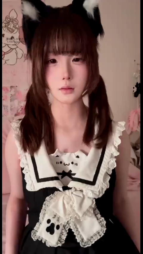 饱饱咪 OvOallen77 双马尾jk自慰合集+楼梯口露出自慰8v【8V 591MB】-福利岛