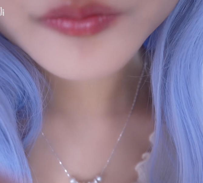 梵拉 边喊小乖宝边亲亲你 摸脸耳边热乎乎吐息低语..超距离温柔啵啵 心都化啦~1V633M百度盘-福利岛