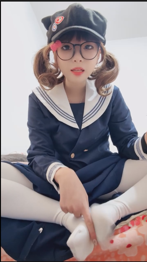 玩物直播黑心小魔女-251207 jk女主【1V】【611MB百度云】 预览图 4