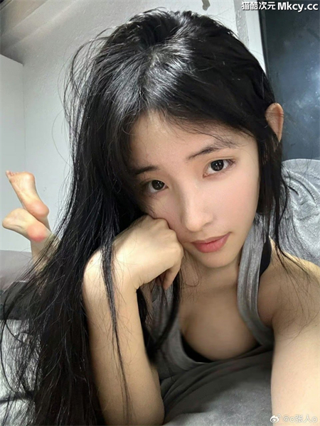 张人o-抖音反差高颜露脸女隐私流出合集 [25p+14v/308.8M] 预览图 3