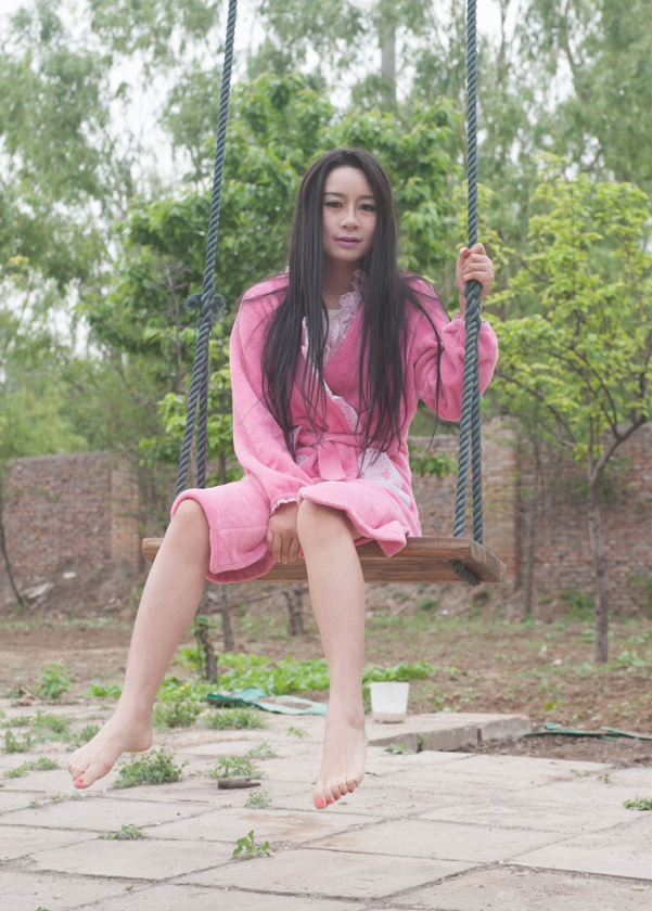 极品淫荡御姐 郭思雨 户外大尺度漏点私拍【226P1.35G】 预览图 1