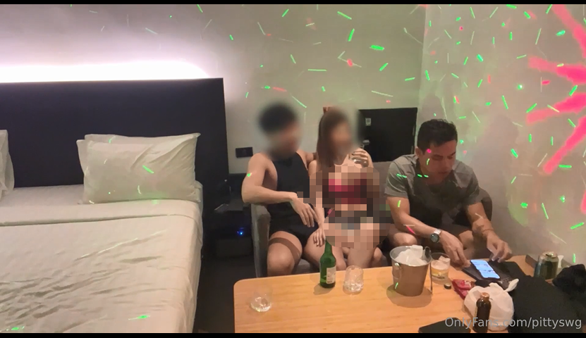 【pittyswg】周末聚会，混乱3P 预览图 1
