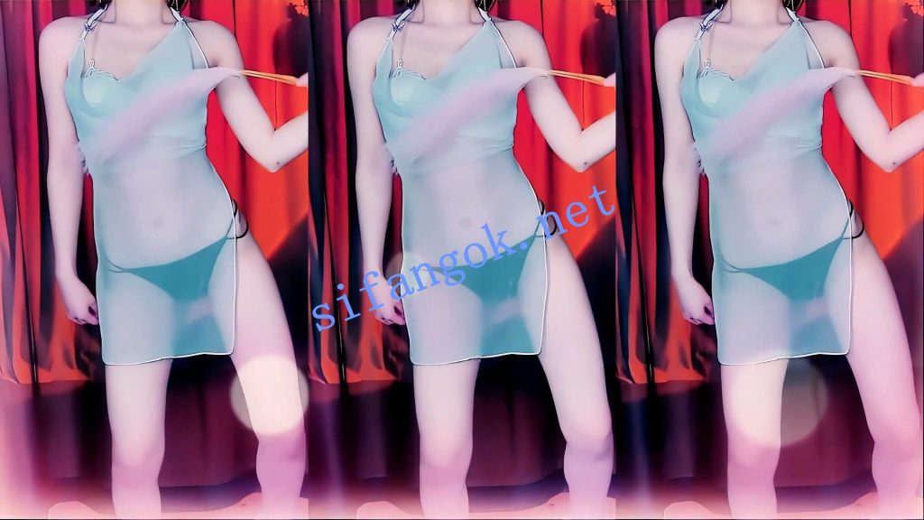 CC 长腿允西-2 微露B毛 丁字裤 半脱内裤大尺度骚舞诱惑 4V【4V】【273M】 预览图 5