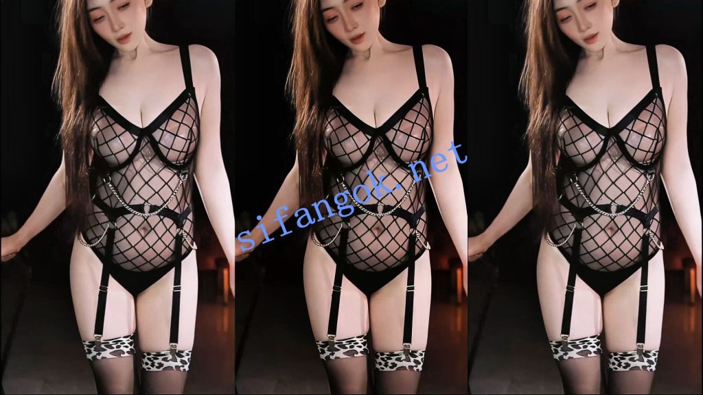 【斗鱼】黎一 高定群新品2V，漏出整个奶子揉搓【2V】【192M】 预览图 5