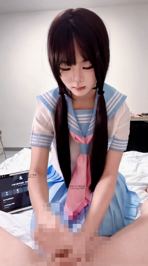 小鸢宝宝 888私定版双马尾白丝蓝白水手服做爱18min囗交后入各种姿势【1V 797MB】