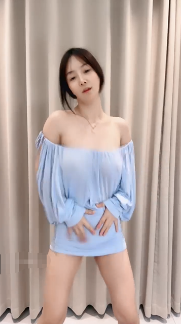 【雪雪宝宝】36D大奶女神劲爆热舞 奶子狂甩 让人流口水 喜欢看雪白大奶子跳舞的有福了6v