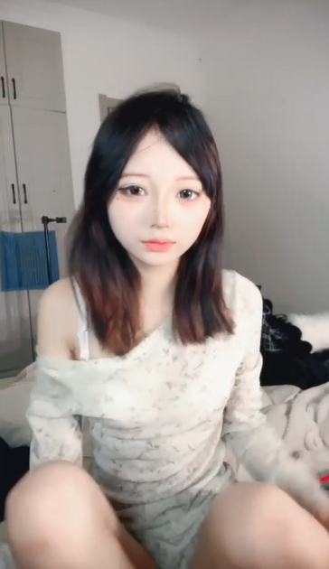 娇小的美少女【小围呐】假鸡巴插穴 各种自慰 流白浆 真想内射2v-福利岛