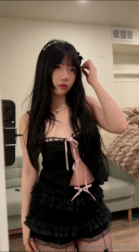 Aryminh 超可爱妹妹镜前自拍【100m】-福利岛