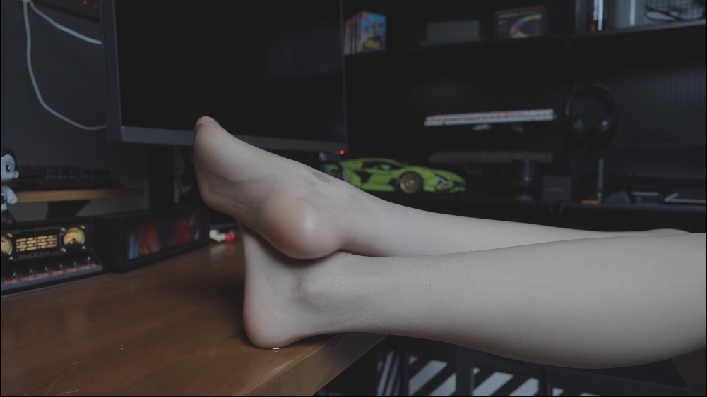 【新-足控】B站UP兔兔不想上班啊-大黑白色+大黑多角度精油【2V】【732MBpikpak云盘】