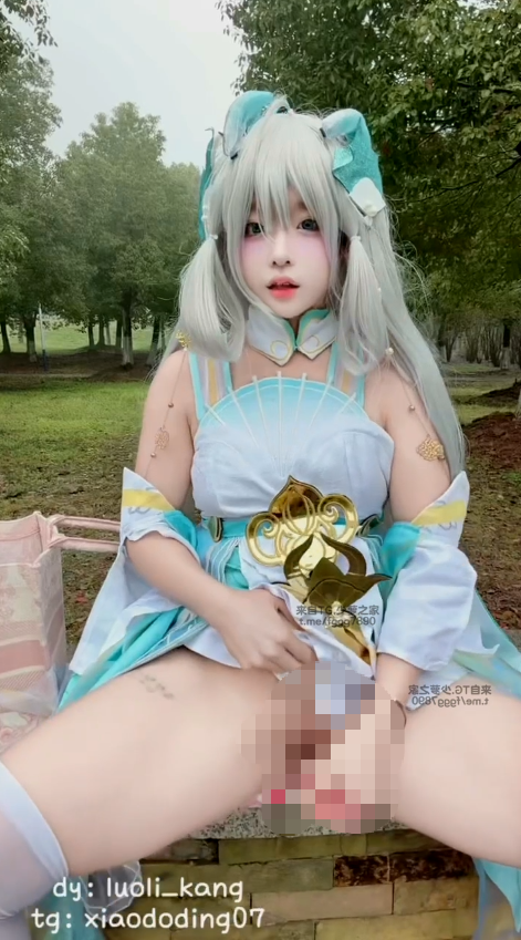 兔宝大人 cos西施游龙清影居家+户外自慰3v合集 【3V 328MB】