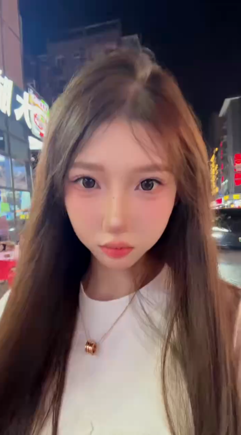 S级泄密 成都御萝双修少女，人前是在抖音爱臭美的网红小姐姐，一进卧室秒变小母狗跪求待哺，伸着舌头嘴里喊着还要爸爸艹我【7v】【381m】-福利岛