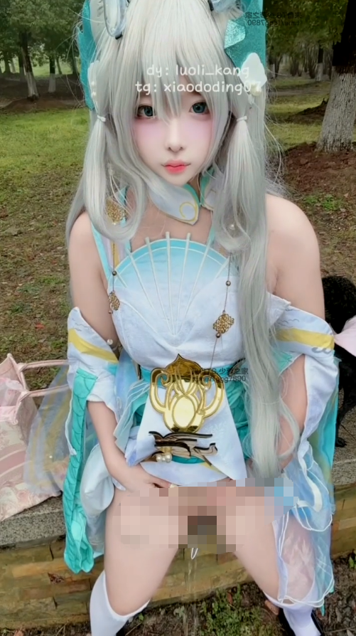 兔宝大人 cos西施游龙清影居家+户外自慰3v合集 【3V 328MB】