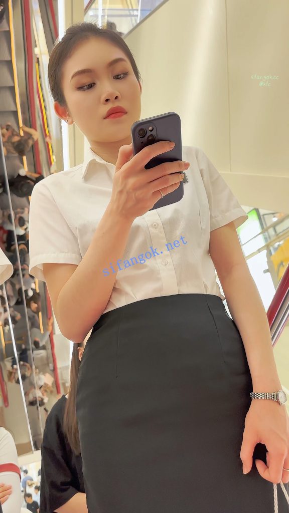 【KFC】前台OL中午吃饭·制服短裙肉色丝袜·红色内内前后CD【1V】【553M】 预览图 12