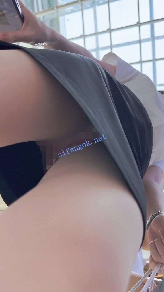 【KFC】前台OL中午吃饭·制服短裙肉色丝袜·红色内内前后CD【1V】【553M】 预览图 8