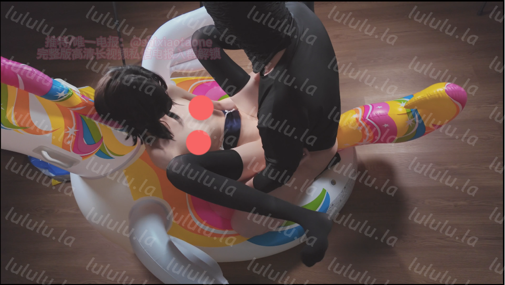 【新】是小桃呢-泳装死库水黑色过膝袜后入【1V】【1.28Gpikpak云盘】