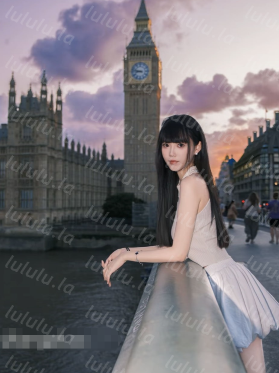 自拍照媲美女明星的拜金大学生被金主包养,骚婊上床后秒变阿黑颜小母狗【1.06g】-福利岛