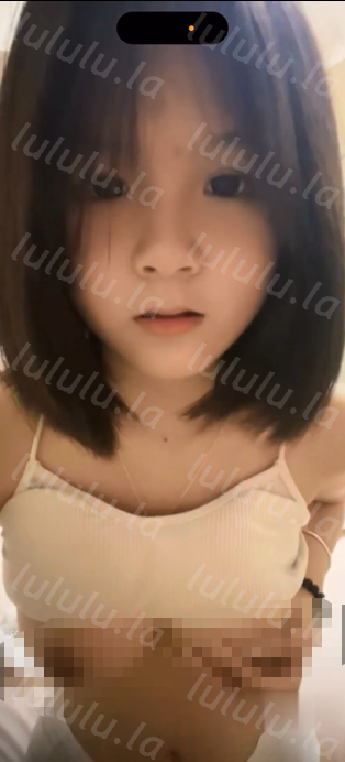 娃娃脸大奶小嫩妹被金主包养，露脸性爱自拍，人瘦奶大娇小耐肏