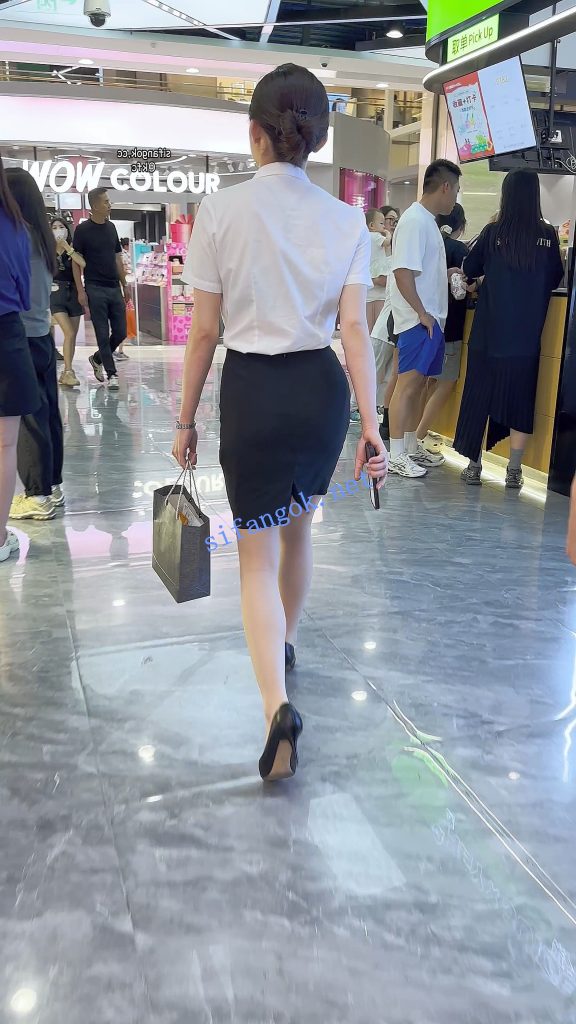 【KFC】前台OL中午吃饭·制服短裙肉色丝袜·红色内内前后CD【1V】【553M】 预览图 3