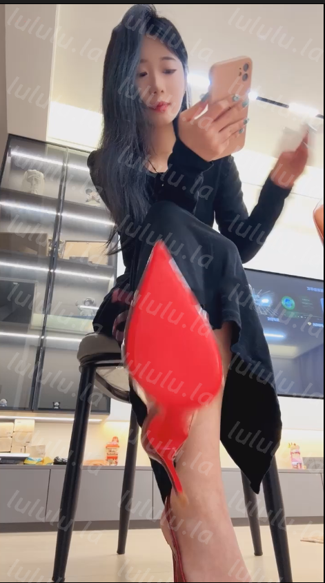 玩物直播芭妮s-251210 超多口水专场第七课【1V】【484MB百度云】 预览图 4