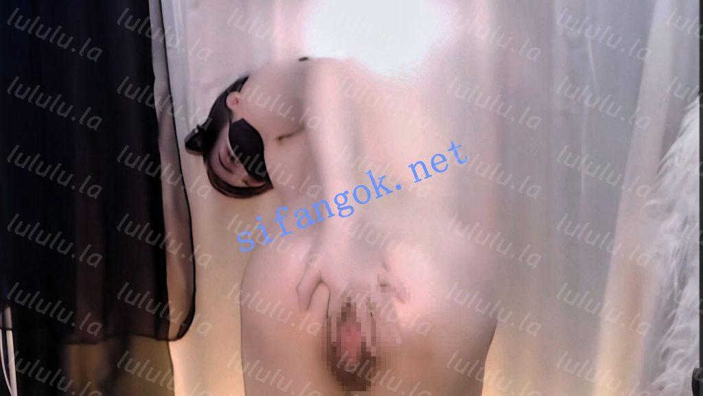 【乐嗨】宜宝 平台知名老牌主播首次流出 近距离掰穴裸舞【3V】【497M】 预览图 4