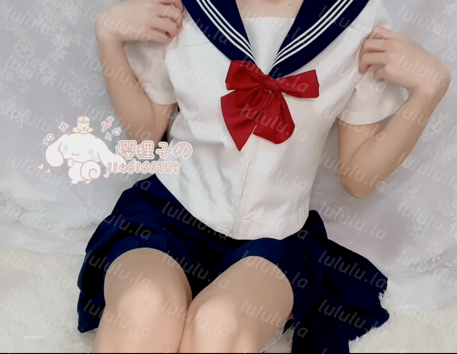 樱狸子 早期小萝莉蓝白水手服极品嫩穴水晶棒自慰 【1V 774MB】