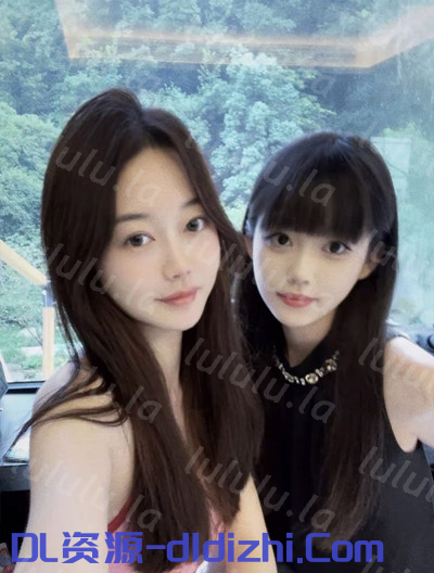 南京視覺藝術職業學院許雅菲黑曆史被挖出❤️被富哥調教成性奴 卑賤口穴伺候肉棒 爲了金錢踐踏肉體 374MB 预览图 1