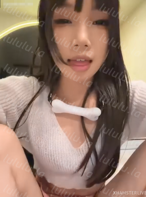 【yiyi】清纯美少女小母狗 预览图 1