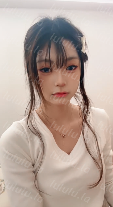 【小佳宝】超甜校花 掰穴自慰-福利岛