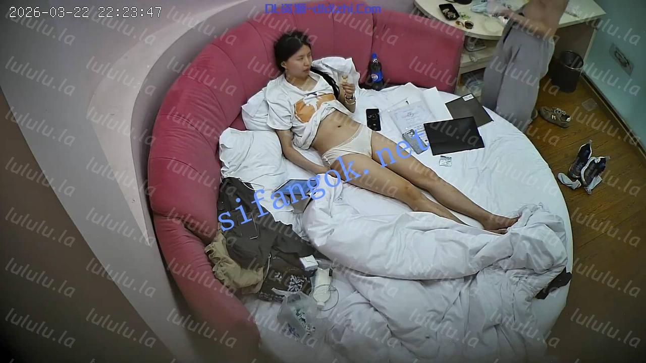 ❤️20260322❤️甜美愛學習的女友邊學習邊和男友在酒店膩歪 644.8MB 预览图 1