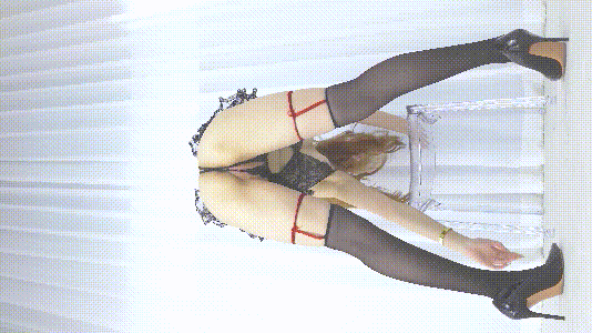 K8舞團絕版【婉君】1期頂級顔值無毛模特❤️裸舞4K雙視角(16V) 1.97GB 预览图 3